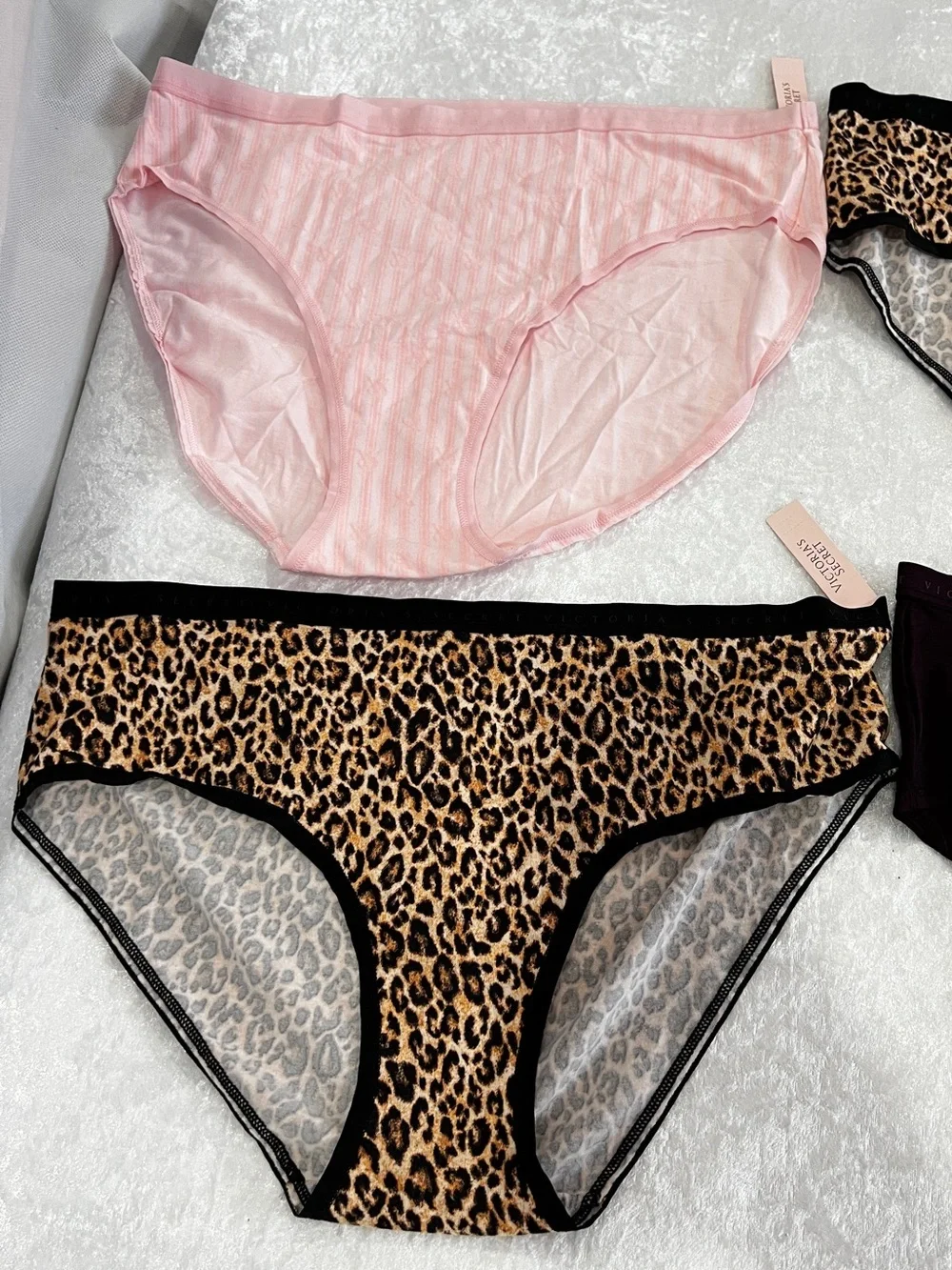 Victoria's Secret Lot Of Four Underwear Panties Brief Size X-Large Cotton Blend